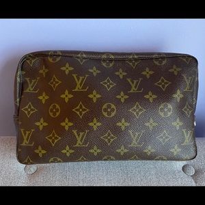 Louis Vuitton Trousse 28